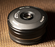 [中古] 七工匠 7Artisans 35mm F5.6 単焦点 パンケーキレンズ (ソニーEマウント) (ブラック) 超薄型 携帯性抜群 マニュアルフォーカス_画像9