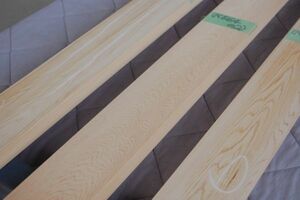 木曽桧 ヒノキ（天然材）3本で14600円 角材 材木 木材 新品