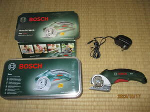 美品　BOSCH ボッシュDIY 電動工具 XE02 3.6Ｖバッテリーマルチカッター