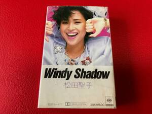 ◆松田聖子/Windy Shadow/歌詞カード付/カセットテープ/28KH1600 #I15YY2