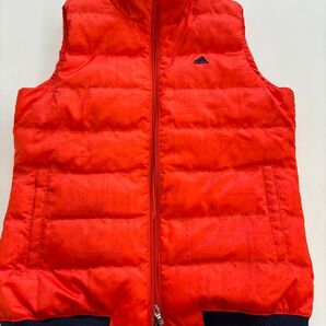 adidas 中綿ベスト