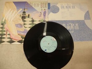 1030338a[ Kadomatsu Toshiki [GIRL IN THE BOX] LP запись ] запись /STEP IN THE LIGHT/RVC/air RECORDS/31.4×31.4cm степени / б/у товар 