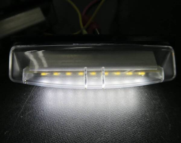 カムリ 40系 セルシオ30系 ハリアー30系 LED ナンバー灯 ライセンスランプ ユニット一体型 SMD 白 18発 修理交換用 未使用 匿名 送料無料