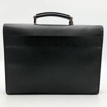 プラダ ビジネスバッグ ブリーフケース 黒 ブラック シルバー金具 サフィアーノレザー A4&PC収納可 PRADA ロック式 鍵付き ギャラ付_画像4