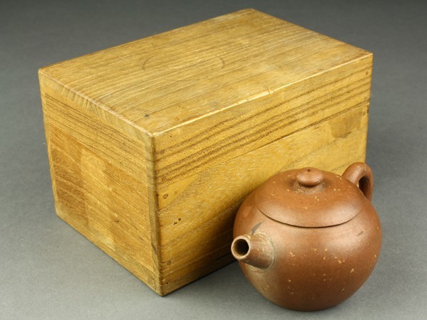 gu》 唐物 梨皮泥 紫砂壺： 中国古玩 鉄瓶 茶壺 急須 煎茶 宝瓶 朱泥