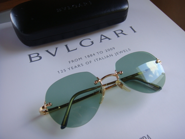 美品『ほぼ未使用』BVLGARI ブルガリ サングラス 8814 5258 グリーン-