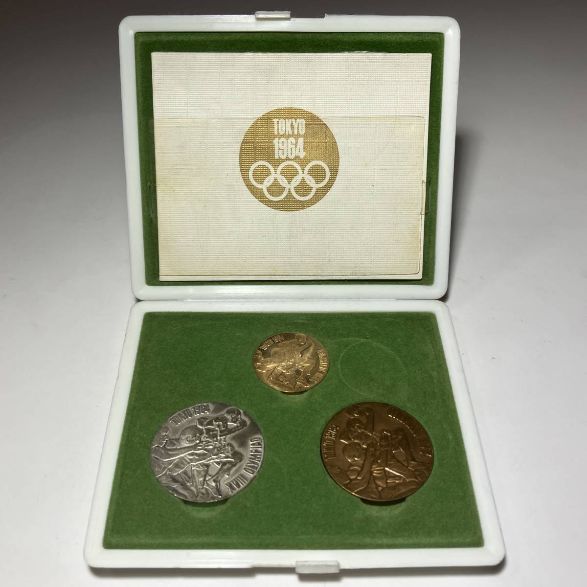 ヤフオク! 年東京オリンピック記念メダル昭和 記念硬貨の