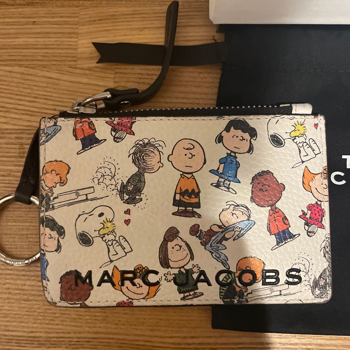 マークジェイコブス スヌーピーの新品・未使用品・中古品|フリマ