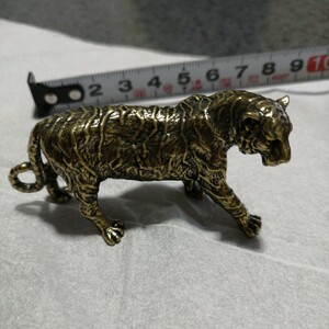 Art hand Auction bronze tiger figurine, handmade works, interior, miscellaneous goods, ornament, object