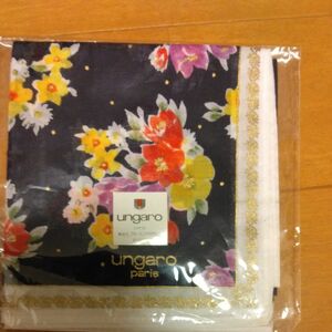 Ungaro ハンカチ