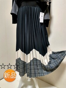 ☆新品タグ付きプリーツスカート　 黒 M～L 春秋生地