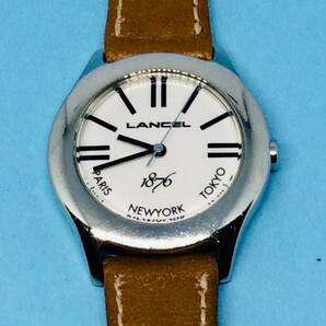 (Z38)クラシカルな(*'▽')LANCEL・ランセル（電池交換済み）シルバー・レディス腕時計USED（送料全国一律185円）洒落た時計です。の画像1