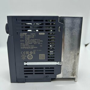 未使用 三菱電機 MITSUBISHI ELECTRIC インバータ FREQROL-E800 FR-E820-0.75K-1 パワフル 小型 三相200Vクラス 0.75kW モーター駆動 02の画像2
