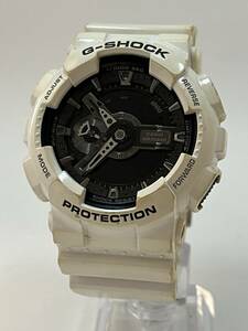 動作未確認　CASIO カシオ G-SHOCK GA-110GW メンズ 腕時計 デジアナ 2針 ホワイト ブラック文字盤 ジーショック