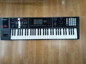 大特価　動作品　【管理番号G】Roland FA-06 鍵盤楽器　シンセサイザー