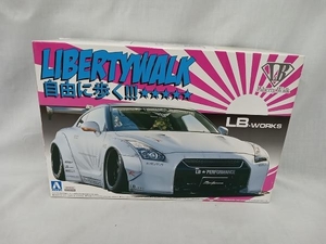 プラモデル アオシマ 1/24 LB・ワークス R35 GT-R Ver.2 リバティーウォーク No.10