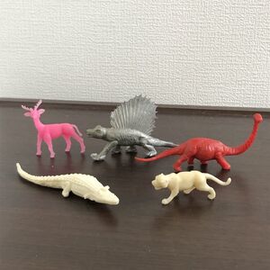 1970年代 ポリ人形 ブラキオサウルス 恐竜 ディメトロドン ワニ 動物 鹿 チーター フィギュア まとめて/39-28