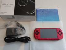 ☆新品同様☆ PSP - 3000 希少色 レッドブラック SONY 美品 メモリースティック付 本体 red black × 新品 未使用 _画像2