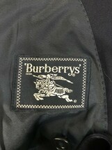 r2_1283 美品 バーバリー 'Burberrys' 手触り良いウール100% ダブルブレザー　王道の紺ブレ 金ボタン・ホースマン柄 メンズ AB5_画像6