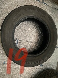 Lau Fenn　ラウフェン　195/65R15　95T　タイヤ　ヴォクシー　エスクァイア　セレナ　ステップワゴン　ミニバンなどに　溝3.5㎜程　No.2430