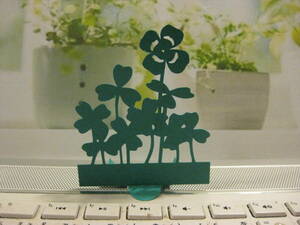  be established cut .. clover four . leaf attaching wall decoration also 