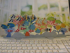 Art hand Auction 立つプリント切り絵 熱帯魚 ワイドタイプ 壁飾りにも, 美術品, 絵画, はり絵, きり絵
