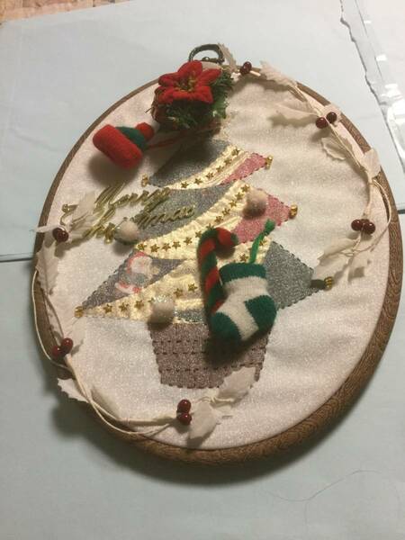 【クリスマス飾り】刺繍のクリスマスツリー、壁掛け品＜美品＞