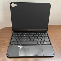 510a2727☆ 360度回転 iPad Mini6 キーボード ケース タッチパット搭載 7色バックライト マグネット式 一体型 iPad Mini _画像4