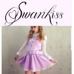新品　Swankiss ラプンツェル　ワンピース　ドレス　ピンク　花柄　フリル　ビジューパール　量産型　地雷系　推し活　プリンセス