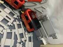 レゴ(LEGO)デュプロ 踏切 レール 電車 セット おもちゃ ブロック 大量 まとめ売り 蒸気機関車 モーター動力車あり_画像10