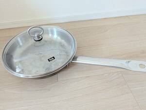 Fissler ☆ イワタニ フィスラー 24㎝ ステンレス フライパン 蓋つき ドイツ製 ☆☆☆ 鍋 トゥモローランド ドゥーズイエム plage