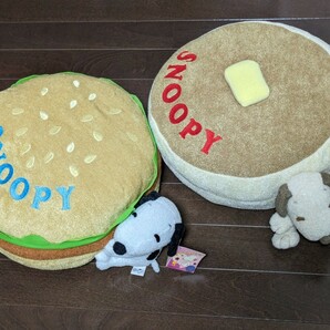 スヌーピー★ぬいぐるみ2個セット★タグ付き 未使用美品★SNOOPY★33cm×42cm×16cm★クッション ハンバーガー パンケーキ★送料無料