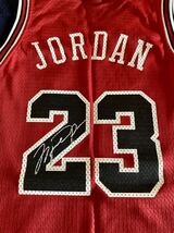 UDA Michael Jordan Autograph Jersey NBA Chicago Bulls マイケルジョーダン 直筆サイン入りユニフォーム シカゴブルズ NIKE ナイキ_画像1
