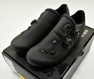 送料無料1★Fizik★フィジーク R1B シューズ size:EUR：38.5 (換算値 24.7cm) ブラック