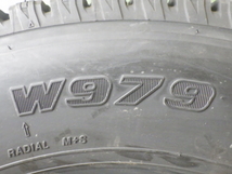 215/70R17.5 118/116L ブリヂストン W979 中古 9分山 4本セット スタッドレスタイヤ 2021年製【店頭受け取り可】_画像3