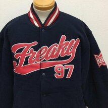 古着 FREAKY MASSIVE フリーキー マッシブ 90's 裏キルティング 厚手フリース スナップボタン ジャケット デカロゴワッペン HIP HOP L_画像4