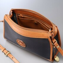 MF6397〇USA製*Dooney & Bourke/ドゥニー&バーク*レザー*バイカラー*ショルダーバッグ*クロスボディ/斜め掛け*鞄*ネイビー×ブラウン_画像8