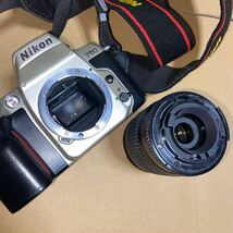 Nikon F60D Nikkor 28-80mm F3.5-5.6、70-300 F4-5.6 ケース付　フィルムカメラ　ダブルズームキット ニコン _画像3