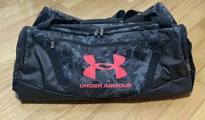 ☆★美品　使用少　アンダーアーマー UNDER ARMOUR UA トレーニング ゴルフ　ダッフルバッグ Mサイズ 58L★☆