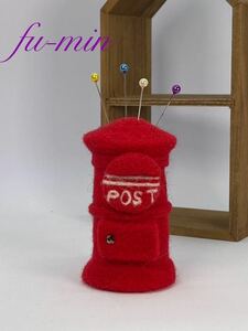  wool felt fu-min red post melamin sponge. pincushion hand made pincushion needle .. retro 