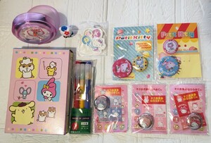 激安セットサンリオ キティ Hello Kitty 目覚まし時計 日記2冊セット 筆ペン3色セット バッジ色々セット他 可愛い貴重品 10点セット 未使用