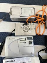 HITACHI HDC-1 Canon IXY320 Power Shot s30 FUJIFILM nexia31 Finepix2300 Casio QV-7000sx デジタルカメラ 古いカメラ　まとめ売り_画像2