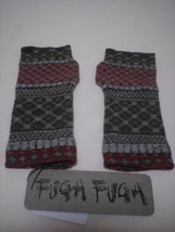 ♪FUGA FUGA 編み込み模様が素敵な手袋　 ♪ 新品タグ付き_画像1