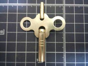 K-1230　Clock Key『WEST GERMANY』～ ダブルエンド・キー　クロック・キー　ゼンマイ鍵　ゼンマイ巻　巻き鍵　　　時計備品：中古