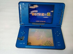 【可動品】ニンテンドーDSi LL本体（UTL-001）任天堂　 ニンテンドーDS　シール汚れあり！　現状品　初期化済み