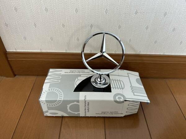 新品 未使用 W124前期型 W126 W201 W123 ベンツ純正ボンネットマスコット フロント フード エンブレム スリーポインテッドスター マーク①