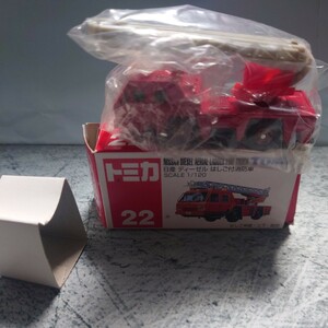 箱保管品 開封確認済 箱付き TOMY TOMICA トミカ No.22 日産 ディーゼル はしご付消防車 1/120 No.22 NISSAN DIESEL 中国製