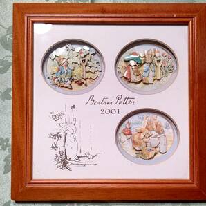 2001年 Beatrix Potter 英国製 ジョンエラム デコパージュ ピーターラビット ３窓（外枠25.2×25.2内枠8×7cm）