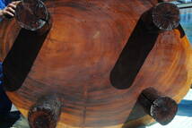 美品　美木目　大木　輪切り　一枚板　天板　自然木の四本脚　座卓　140x115cm　天板厚9cm　脚鋼26cm_画像10
