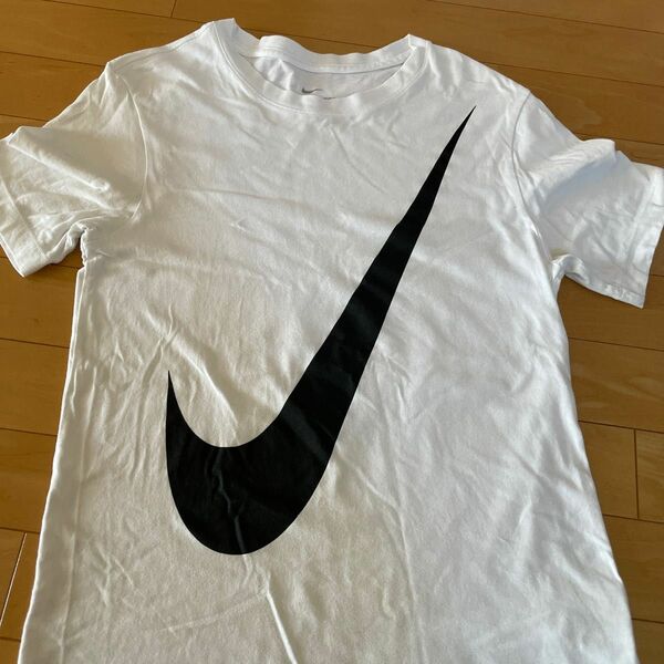 NIKE 半袖Tシャツ　S